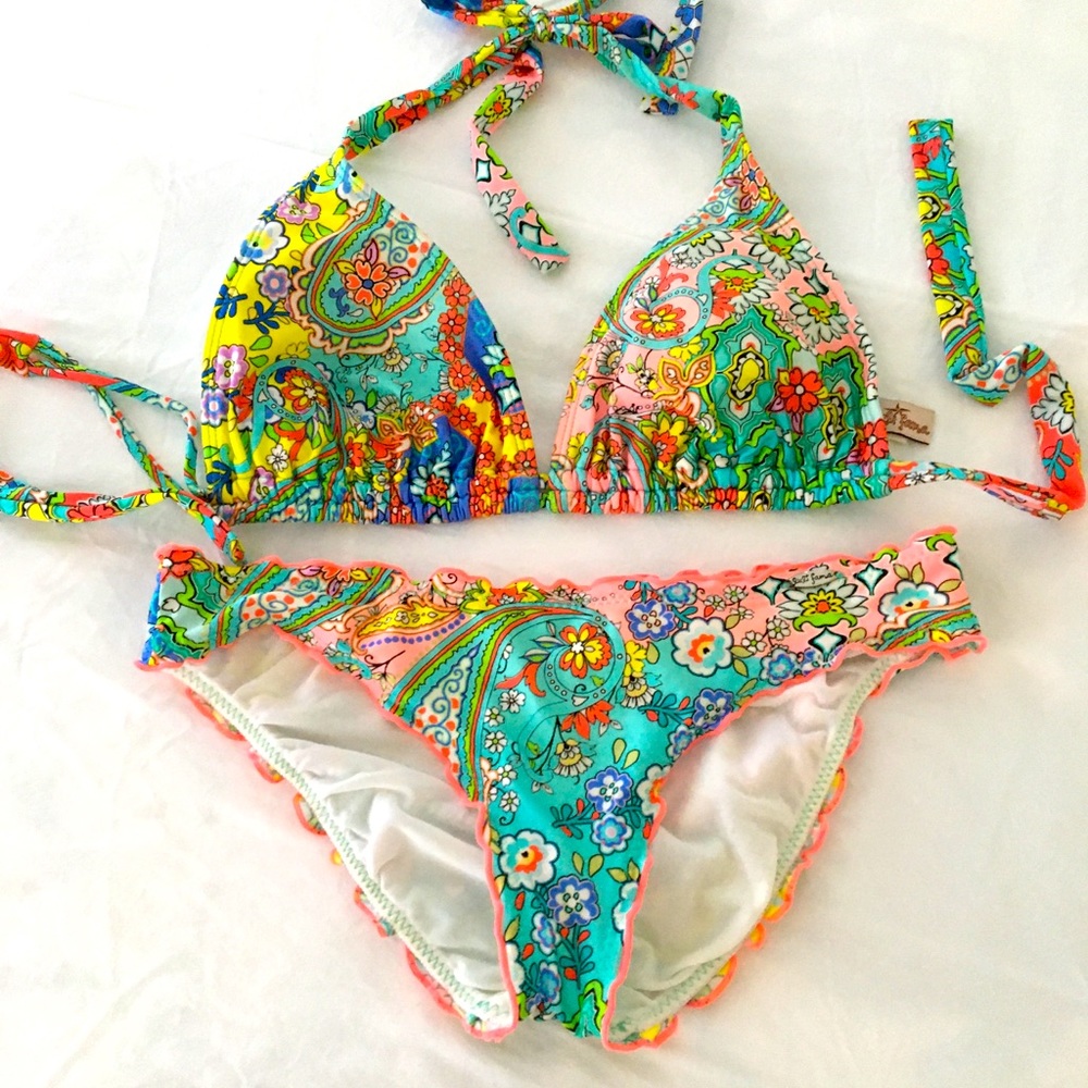 Luli Fama Bikini